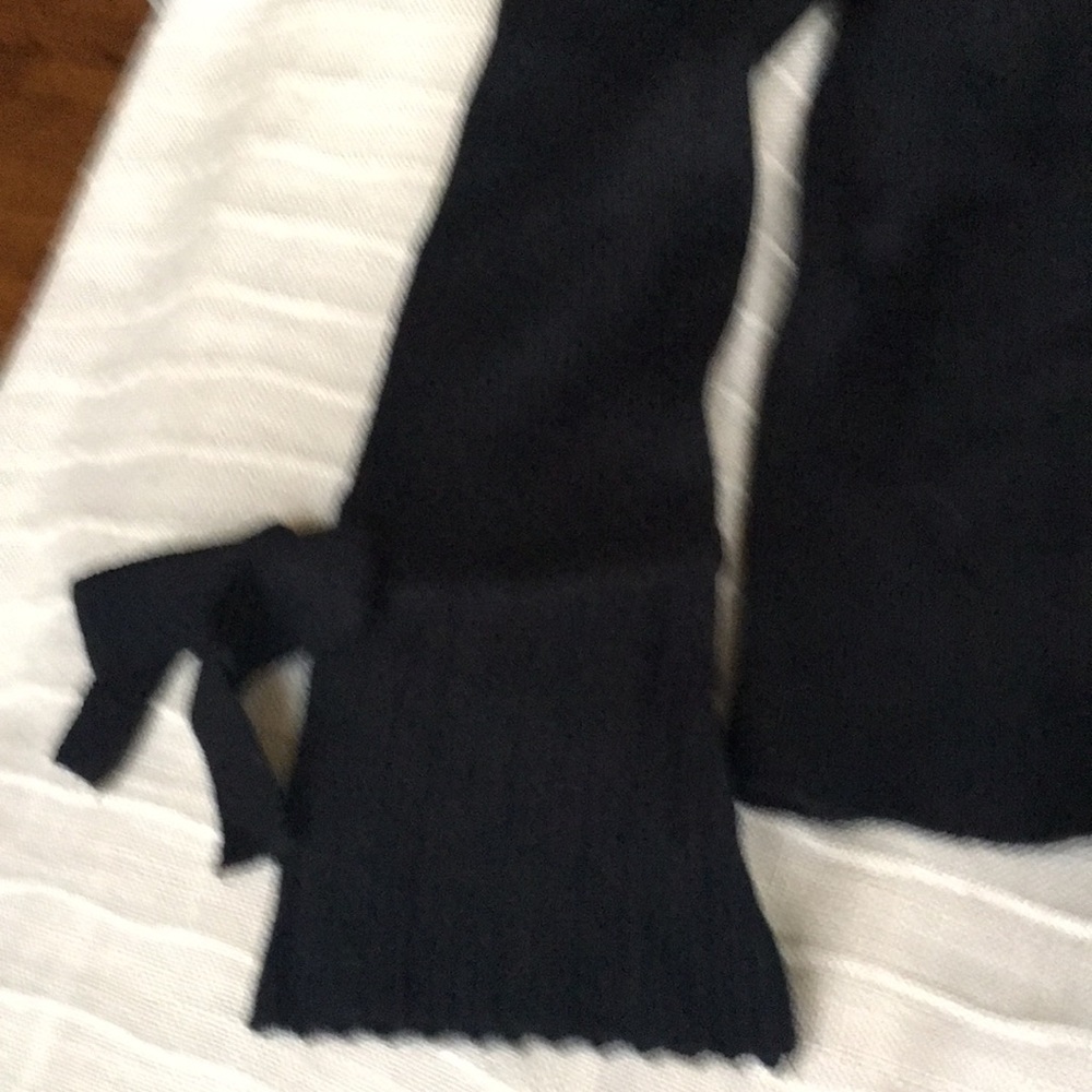 Tops - Picture 2 of 3